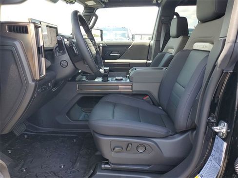 New 2025 GMC Hummer EV 3X image 12