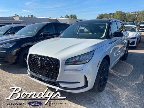 New 2026 Lincoln Corsair Premiere image 2