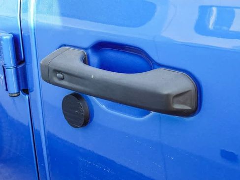 Certified 2023 Jeep Gladiator Sport image 9