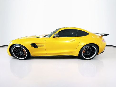 Used 2019 Mercedes-Benz AMG GT R image 3