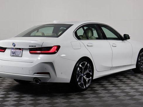 Used 2026 BMW 330i Sedan w/ Convenience Package RWD image 4