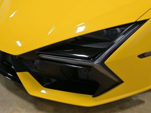 Used 2024 Lamborghini Revuelto AWD/4WD image 3