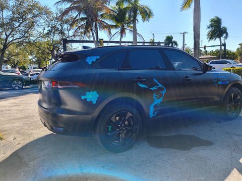 Used 2018 Jaguar F-PACE Premium AWD/4WD image 10