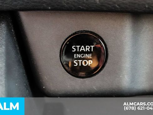 Used 2025 Nissan Rogue SV FWD image 28