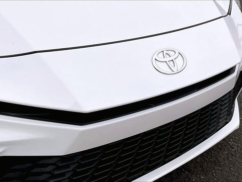 Used 2026 Toyota Camry SE w/ Multimedia Upgrade Package image 27