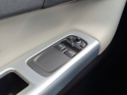 Used 2012 Volvo C30 T5 image 25