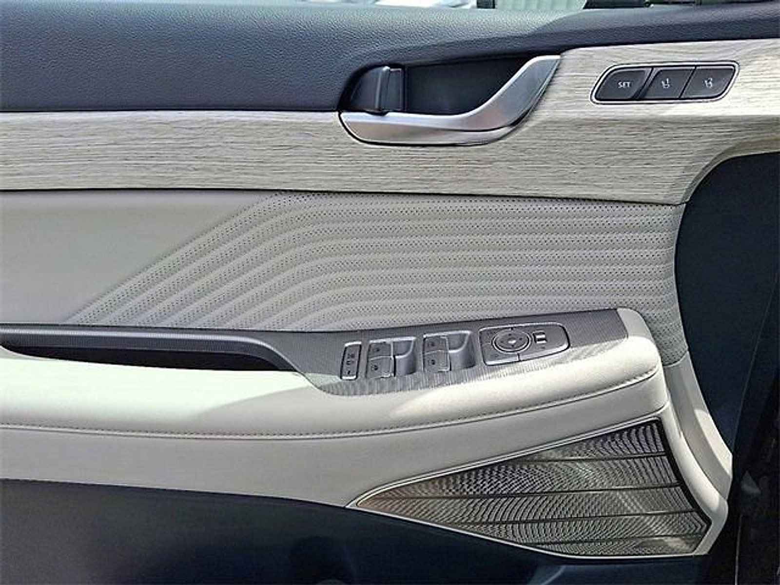Certified 2024 Hyundai Palisade Calligraphy AWD/4WD image 14