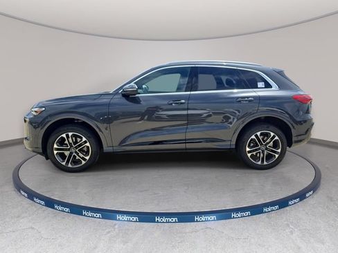 Used 2025 Audi Q5 Premium w/ Convenience Package AWD/4WD image 9