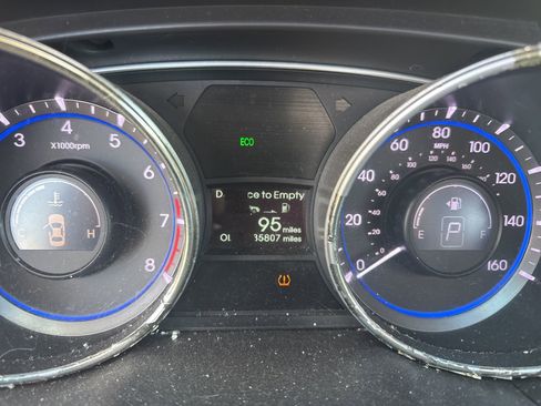 Used 2011 Hyundai Sonata Limited w/ Navigation Pkg 5 image 8