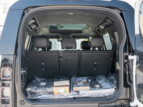 New 2025 Land Rover Defender 110 V8 image 25