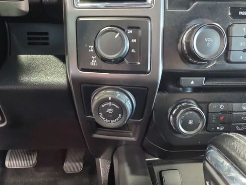 Used 2016 Ford F150 XLT w/ Equipment Group 302A Luxury AWD/4WD image 30