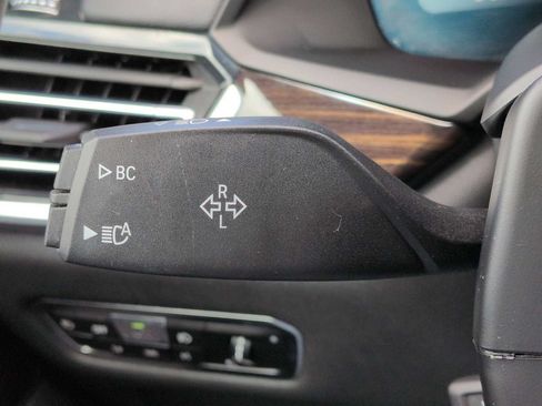 Used 2021 BMW X5 xDrive40i w/ M Sport Package AWD/4WD image 29