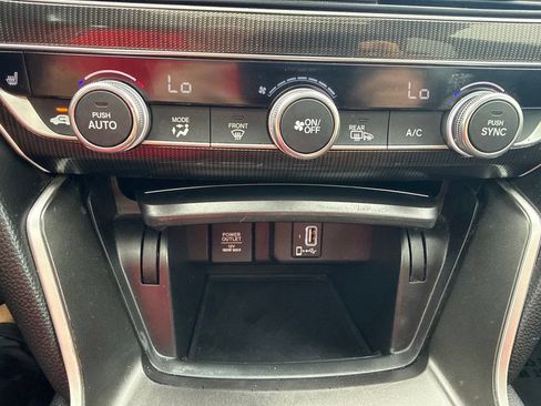 Used 2020 Honda Accord Sport image 27