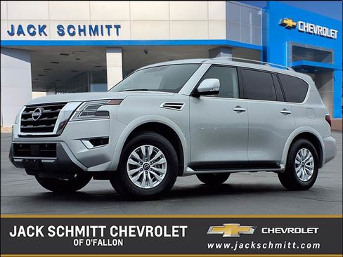 Used 2024 Nissan Armada SV image 1