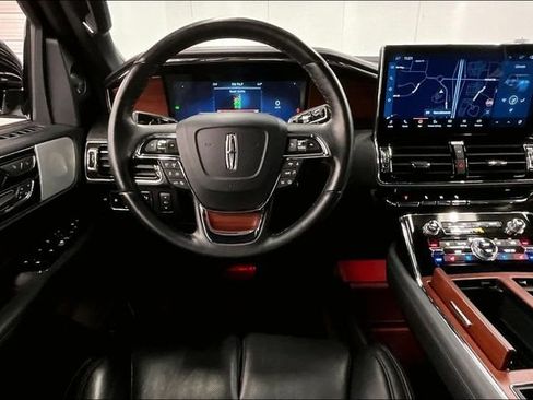 Used 2023 Lincoln Navigator L Reserve w/ Equipment Group 201A image 6