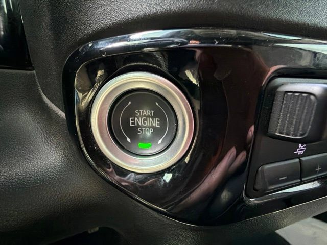 Used 2025 Chevrolet Silverado 2500 LT AWD/4WD image 15