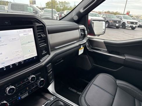 New 2025 Ford F150 Platinum w/ FX4 Off-Road Package image 22