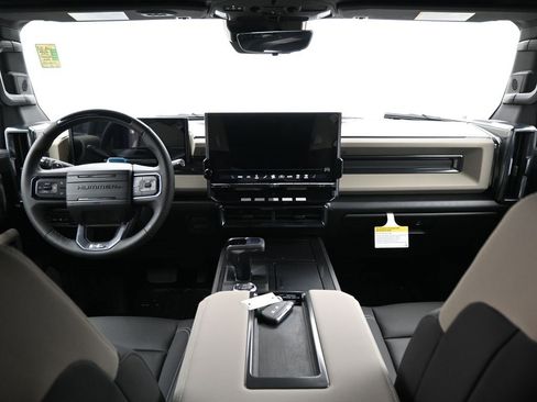 New 2026 GMC Hummer EV SUV image 9