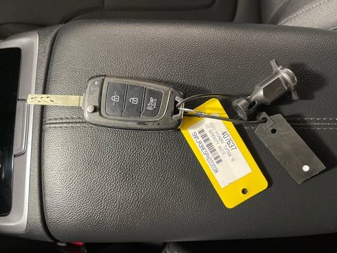 Certified 2023 Hyundai Tucson SE image 26