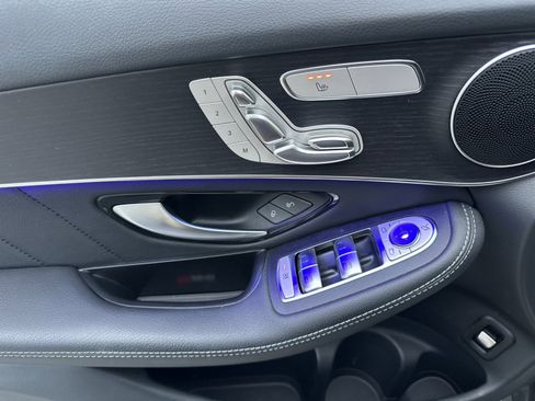 Used 2022 Mercedes-Benz GLC 300 GLC 300 image 12