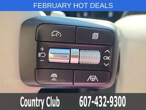 Used 2025 Hyundai Santa Fe SEL image 19