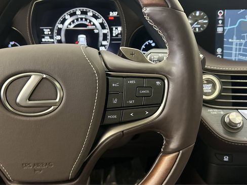 Used 2018 Lexus LS 500 AWD image 33