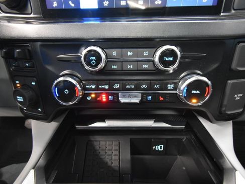 Used 2024 Ford F250 Limited w/ FX4 Off-Road Package image 19