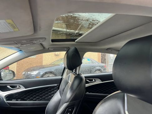 Used 2020 Genesis G70 2.0T w/ Prestige Package AWD/4WD image 22