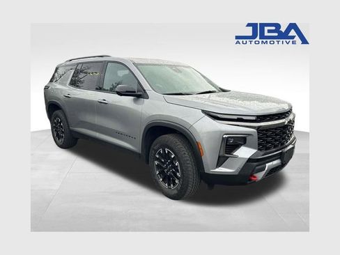 Used 2024 Chevrolet Traverse Z71 w/ Enhanced Driving Package AWD/4WD image 1