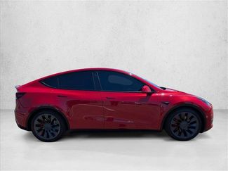 Used 2022 Tesla Model Y Performance AWD/4WD video 4