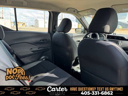 Used 2019 Nissan Kicks SV FWD image 32