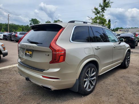 Used 2017 Volvo XC90 T6 Momentum w/ Vision Package AWD/4WD image 7