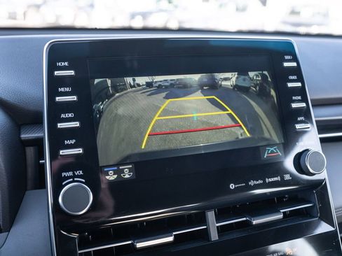 Used 2019 Toyota Avalon XSE image 29