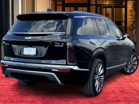 New 2026 Cadillac Vistiq Premium Luxury image 6