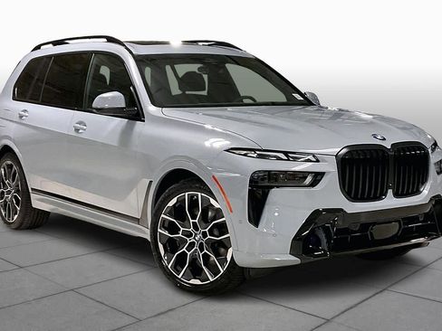 New 2026 BMW X7 xDrive40i image 2
