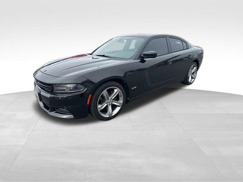 Used 2016 Dodge Charger R/T w/ Driver Confidence Group image 3