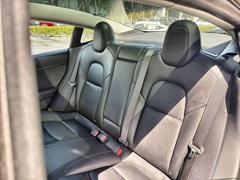 Used 2023 Tesla Model 3 Standard Range image 24