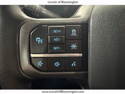 Used 2025 Ford F150 Lightning Lariat image 45