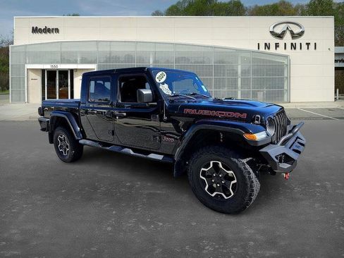 Used 2020 Jeep Gladiator Rubicon image 2