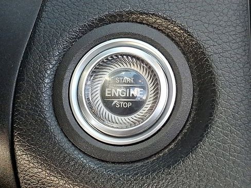 Used 2019 Mercedes-Benz C 300 4MATIC Cabriolet image 24