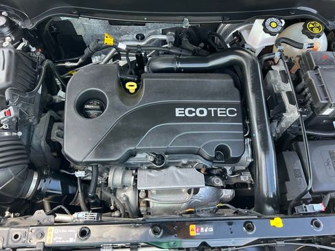 Used 2022 Chevrolet Equinox Premier image 45