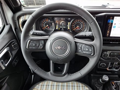 New 2026 Jeep Gladiator Sport AWD/4WD image 14