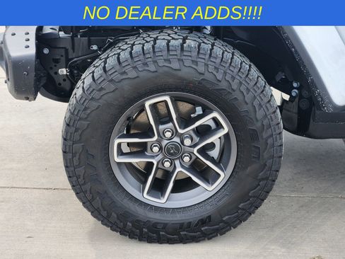 New 2026 Jeep Gladiator Mojave AWD/4WD image 11