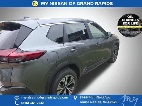 Used 2023 Nissan Rogue SV w/ SV Premium B Package AWD/4WD image 3