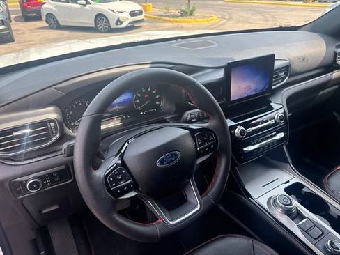 Used 2023 Ford Explorer ST-Line w/ Class IV Trailer Tow Package AWD/4WD image 10
