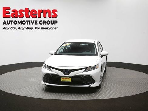 Used 2020 Toyota Camry LE image 54