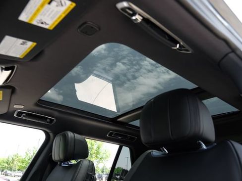 New 2026 Land Rover Range Rover SE AWD/4WD image 5