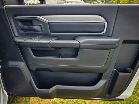 New 2026 RAM 5500 Tradesman AWD/4WD image 31