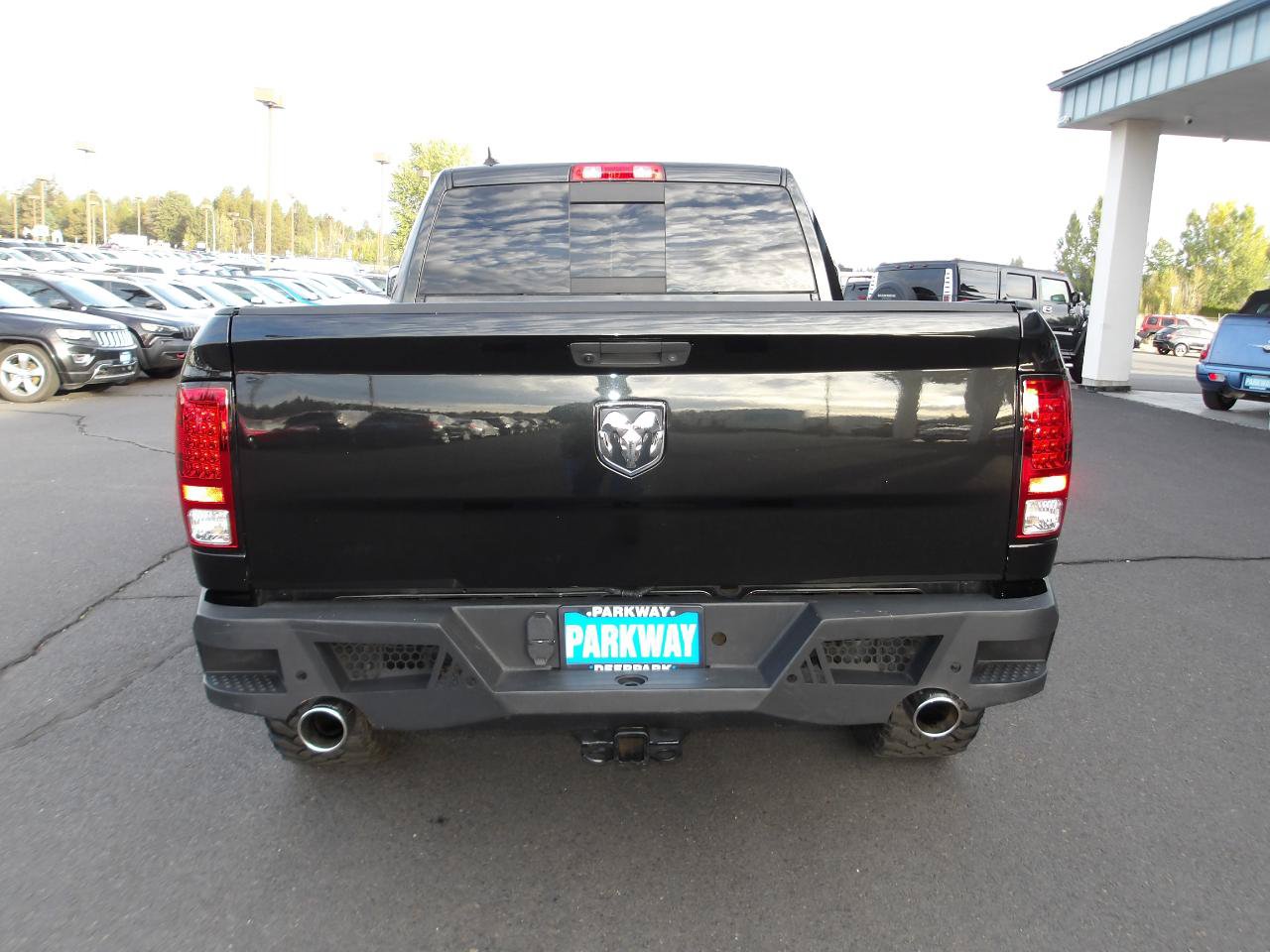 Used 2017 RAM 1500 Laramie AWD/4WD image 4