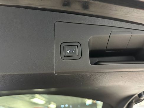 Used 2019 Cadillac XT5 Luxury image 25